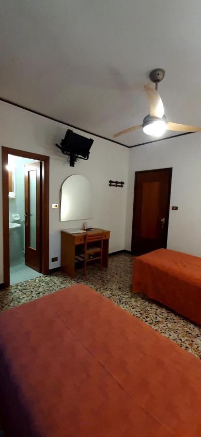 Hotel Isolabella Bussoleno Buitenkant foto